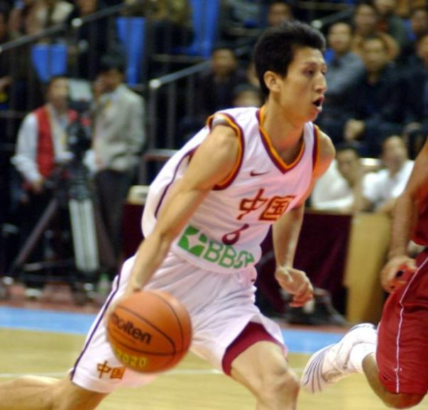 赵睿vs郭艾伦全运会后卫对决,郭艾伦和赵睿最强后卫之争谁更强