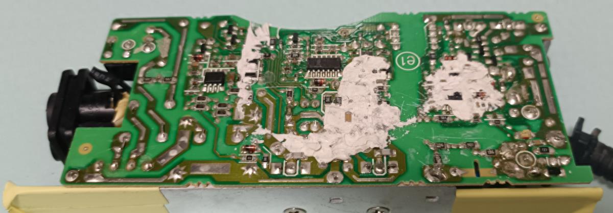 电源适配器大揭秘！解析DELL笔记本的LA90PS1-00