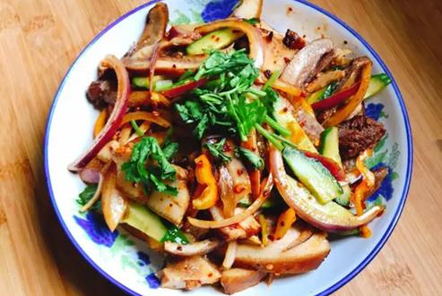 北京人的下酒菜猪头肉花生米,北京人最喜欢吃什么下酒菜