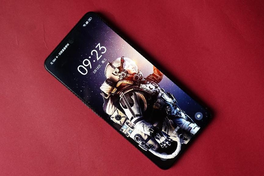 五一有什么大屏手机值得入手,5千左右性价比高的手机持久耐用