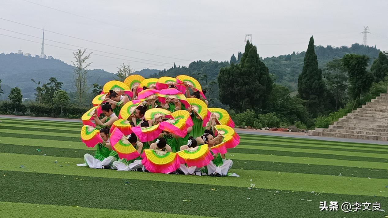 仁寿新科高中全景,仁寿新科中学校介绍视频