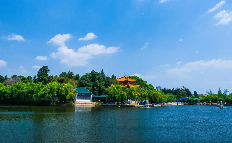 昆明旅游必去十大景点有哪些,昆明市区必玩旅游景点排名前十