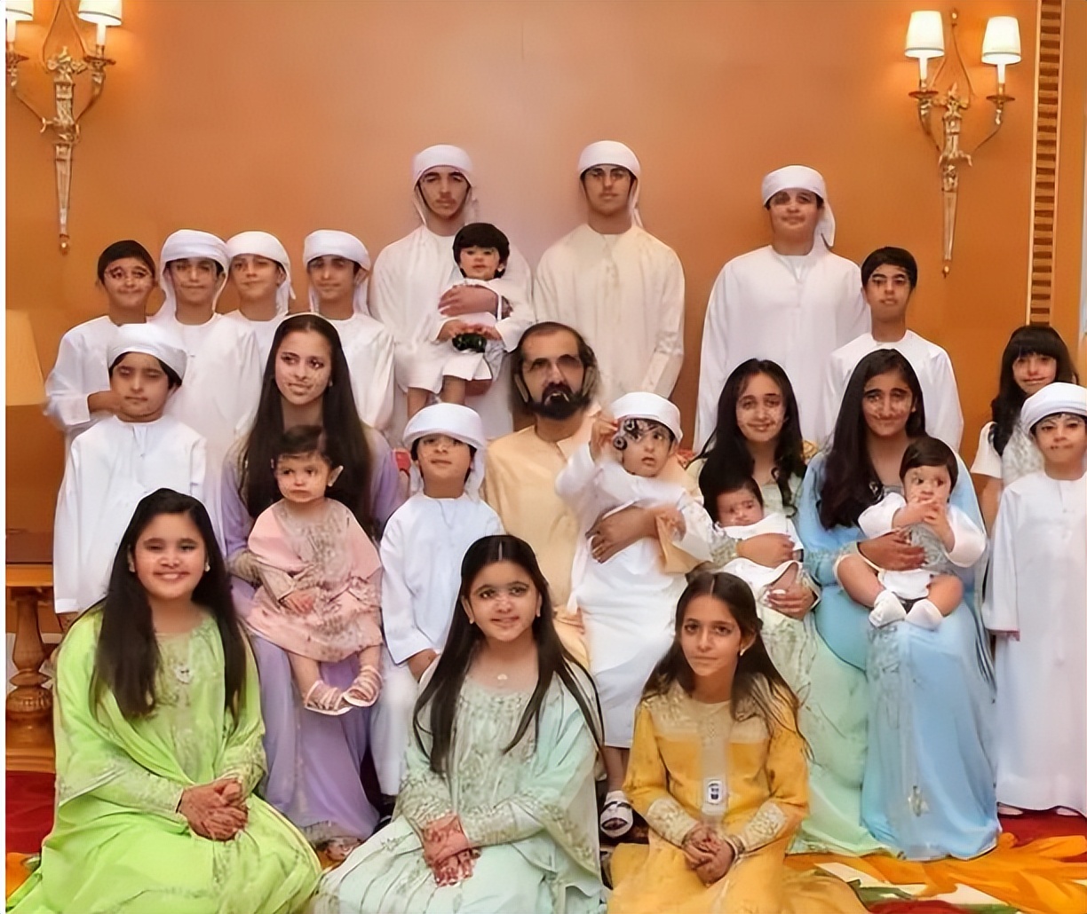 原来圣裔血统,也难逃童婚的命运啊