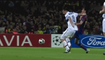 世界足球史上最搞笑的瞬间,世界足坛感人瞬间