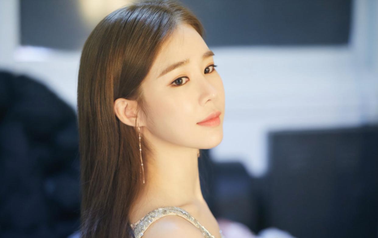 中国明星韩国整容对比,韩国明星整容变毁容