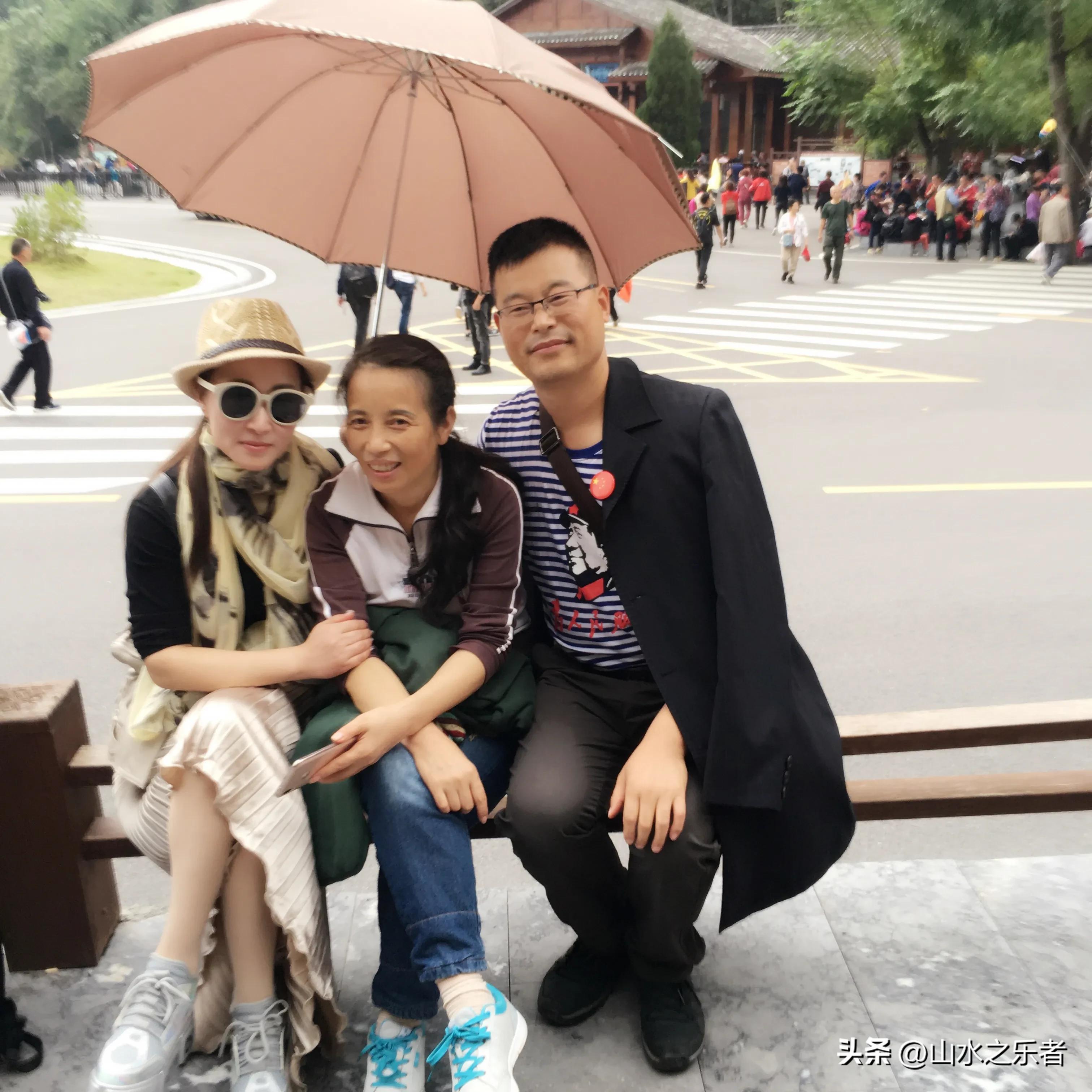 荔波小七孔最新视频,畅游小七孔