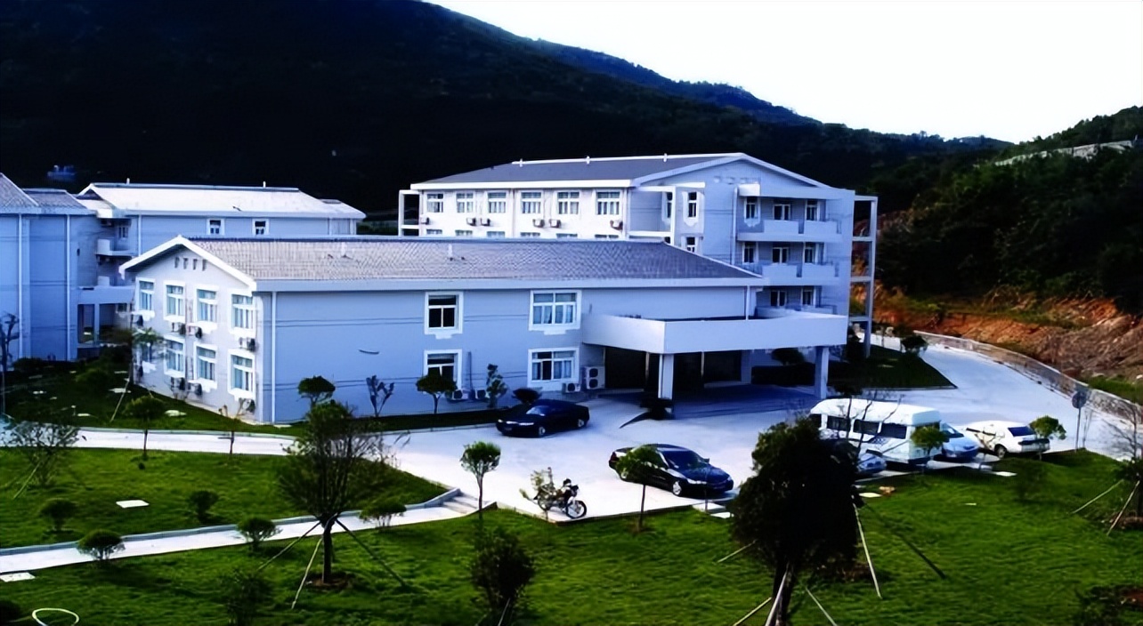 绿城瑰园杭州楼王,绿城玫瑰园环境怎么样