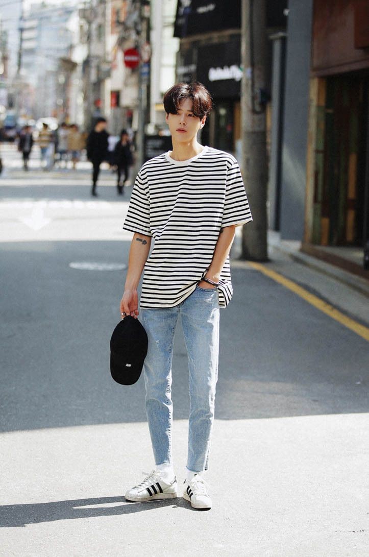 t恤牛仔裤怎么穿才不普通,t恤牛仔裤怎么穿才好看