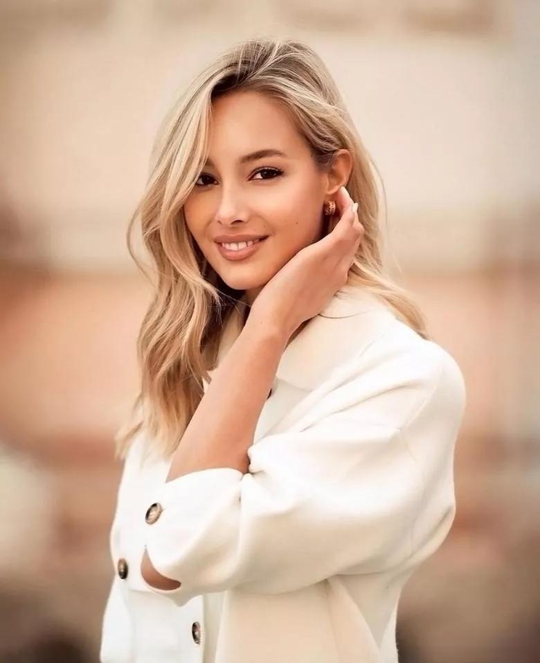 匈牙利的女模特瓦尔加,匈牙利瓦尔加健身照