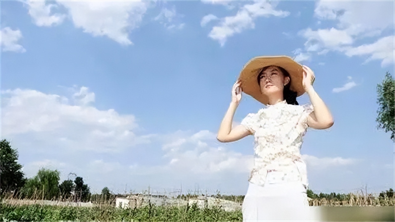 清华女博士放弃高薪工作,清华女生放弃百万年薪去乡村教书