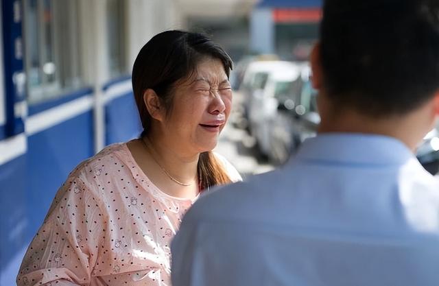 3年前，听妈话婚姻AA，3年后，他攒了12万，我买电脑还得分期