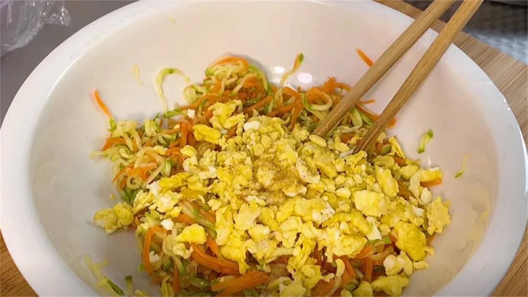 叶酸含量高的食物和蔬菜有哪些,补充叶酸的主食水果蔬菜有哪些