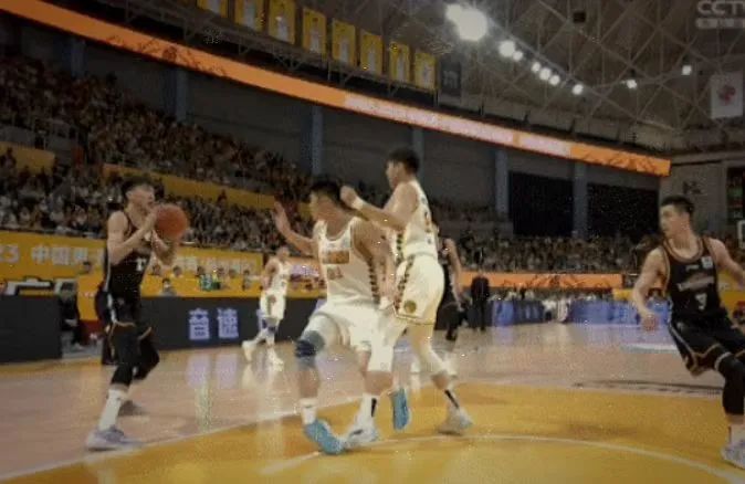 因伤病退出现役,又一球员因伤退出世界杯