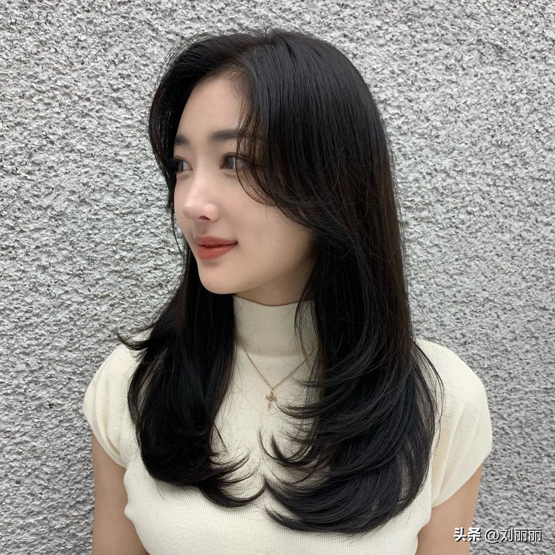 基础女发剪发教程,用剪刀乱剪女孩的头发