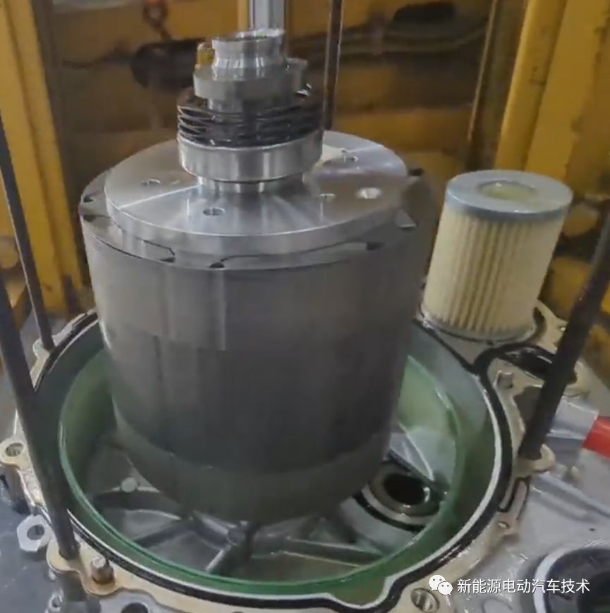 特斯拉扁线电机拆解,特斯拉电机技术原理与应用