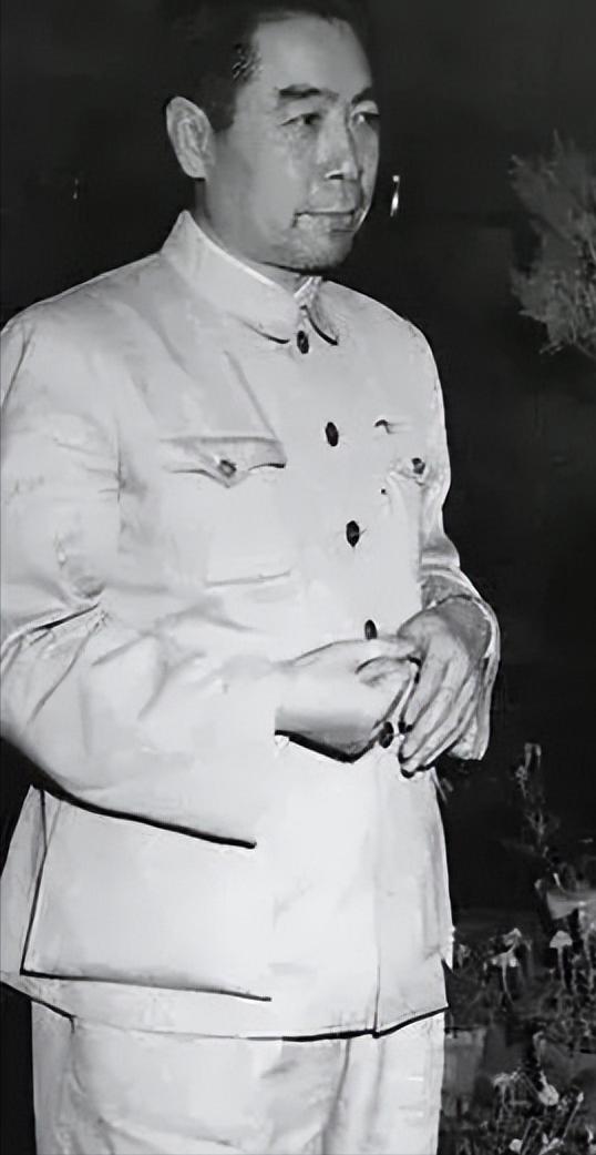 八宝山革命公墓一号与八十一号,八宝山革命公墓一号墓主人是谁