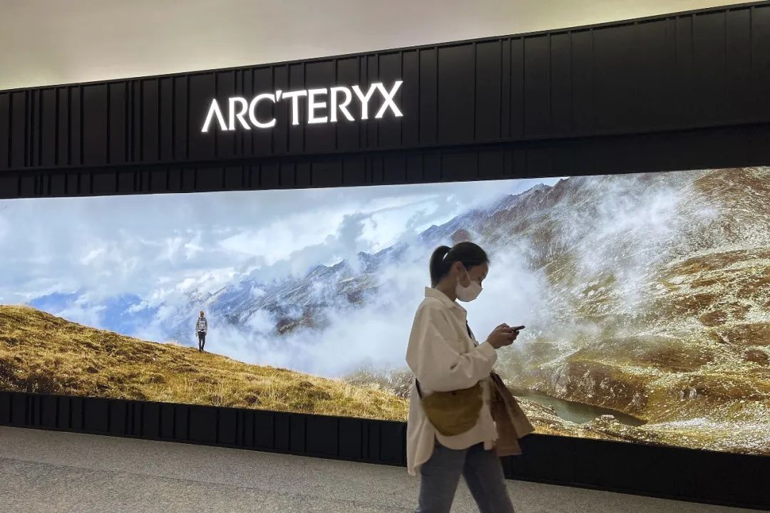 1000多始祖鸟的冲锋衣到底值不值,八千多的冲锋衣