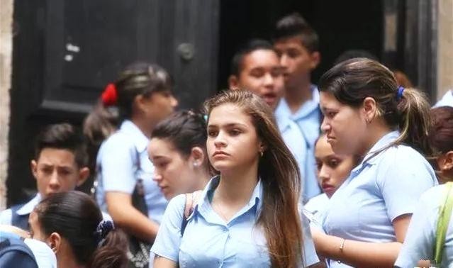 古巴被制裁怎么办,古巴被经济制裁靠什么