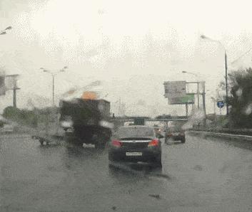 女生眼中男生头发湿了,女生眼中男的投篮