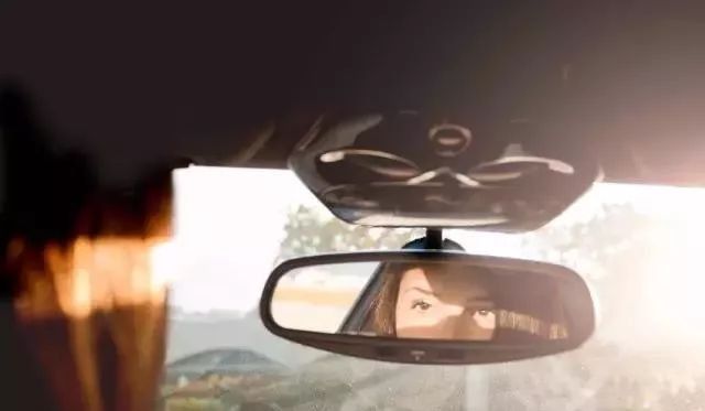 玻璃陶瓷高隔热贴膜,高透光纳米陶瓷隔热膜自贴