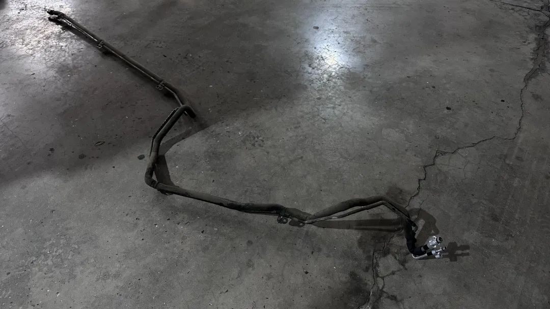 大哥12万买2005年售价100万的凌志LS430，含泪又花10万翻新才能开