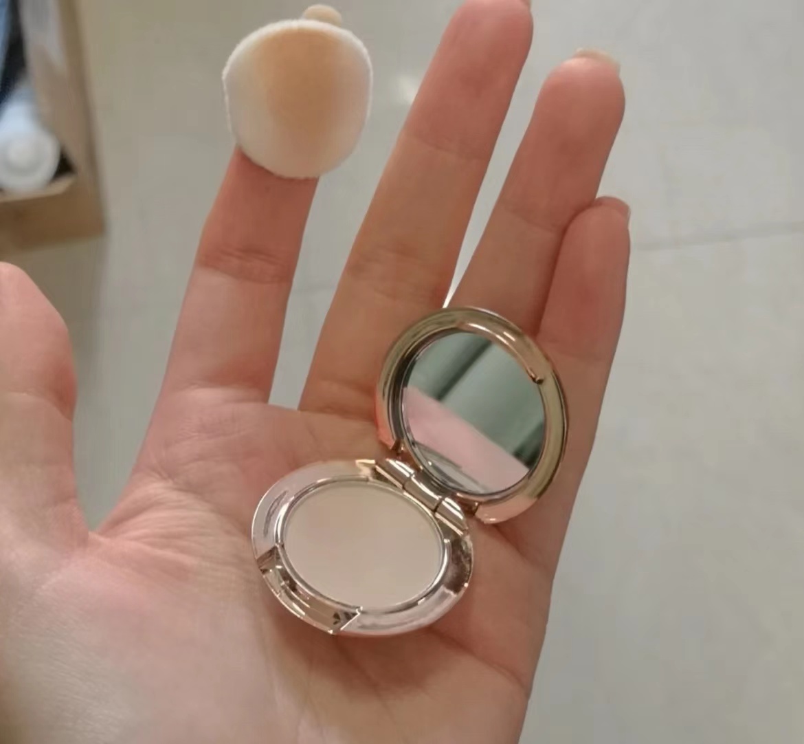 kiko粉饼和unny粉饼哪个好,粉饼界铁皮率最高的10块粉饼