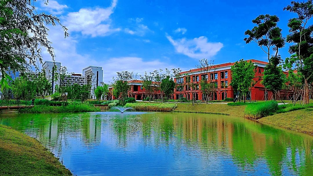 价值的背后—中国水电五局成都大运村东盟艺术学院建设一线的报告