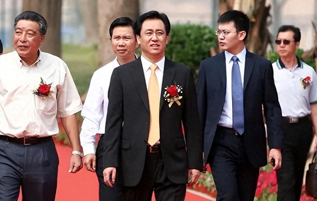 控梯员的工资一般多少,控梯员薪资