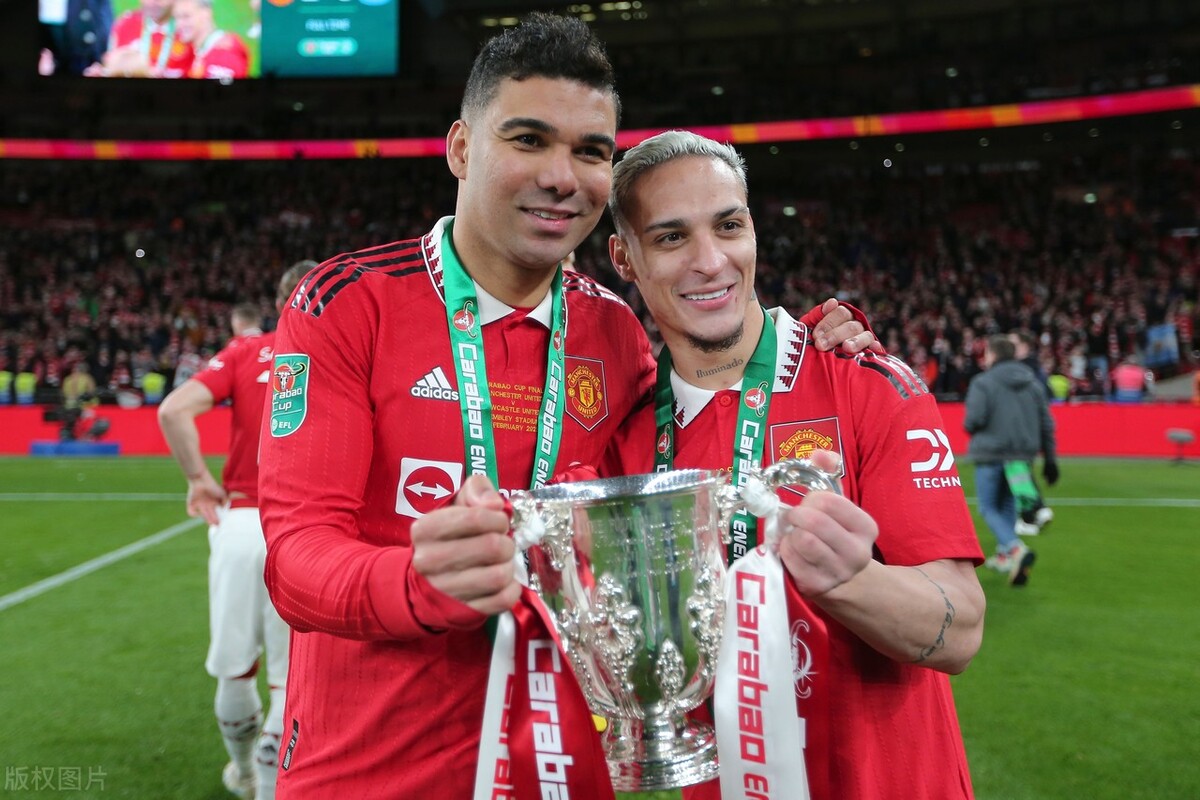 曼联夺冠曼联歌响起,曼联联赛杯夺冠庆典