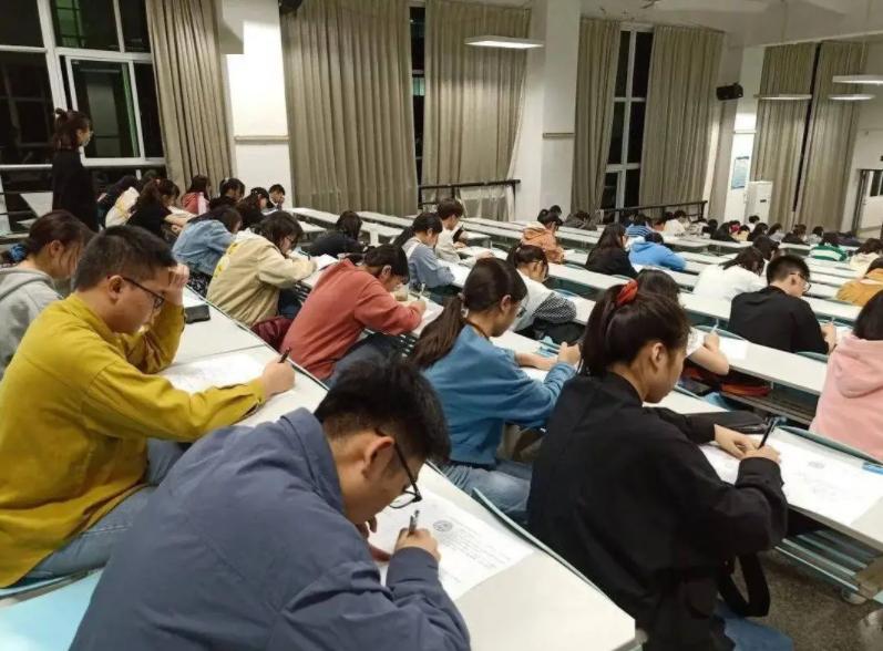 大学生考证时间表最好考,2020大学生最全考证时间表