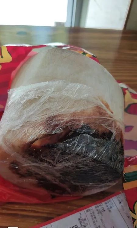 买到发霉的食品并且吃了怎么赔偿,在网上买到发霉食品怎么处理