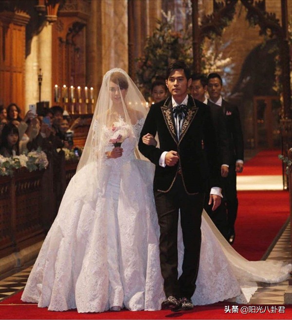 靠男人上位明星,靠男人上位成功的明星