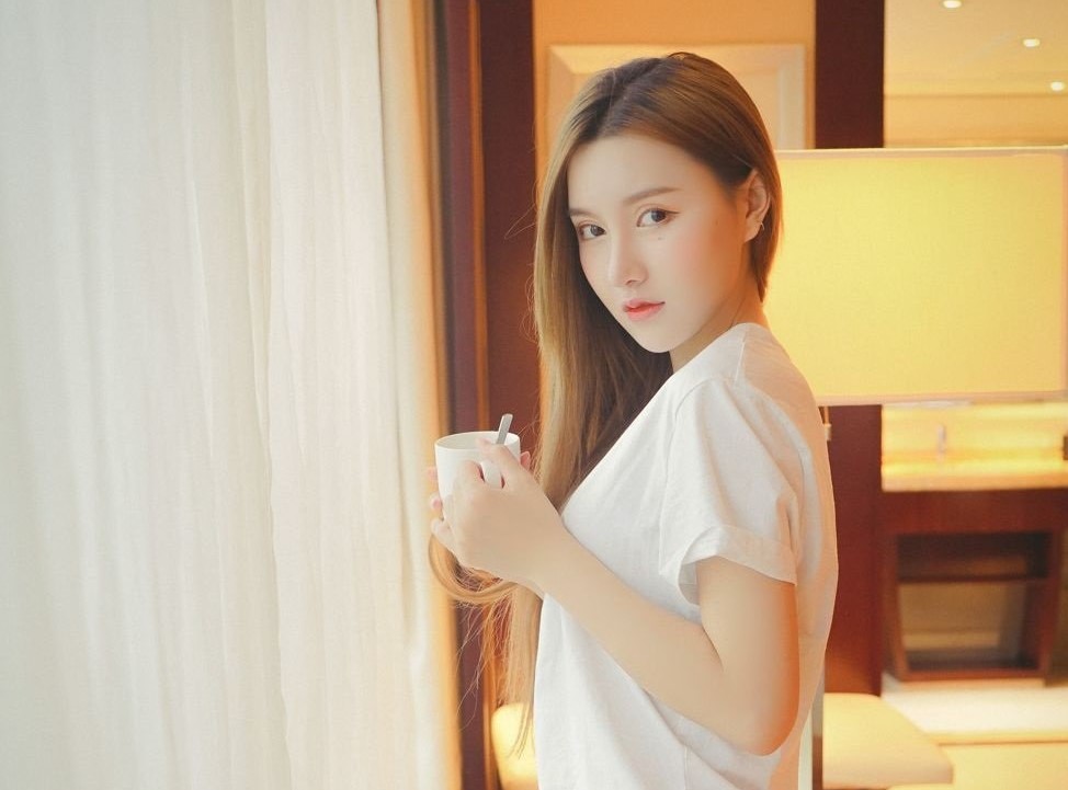 怎么跟微信刚加的女生聊天,微信上怎么跟女孩聊天