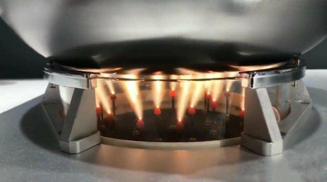 电焰智能灶不用煤气,能产生火焰的电灶是什么原理
