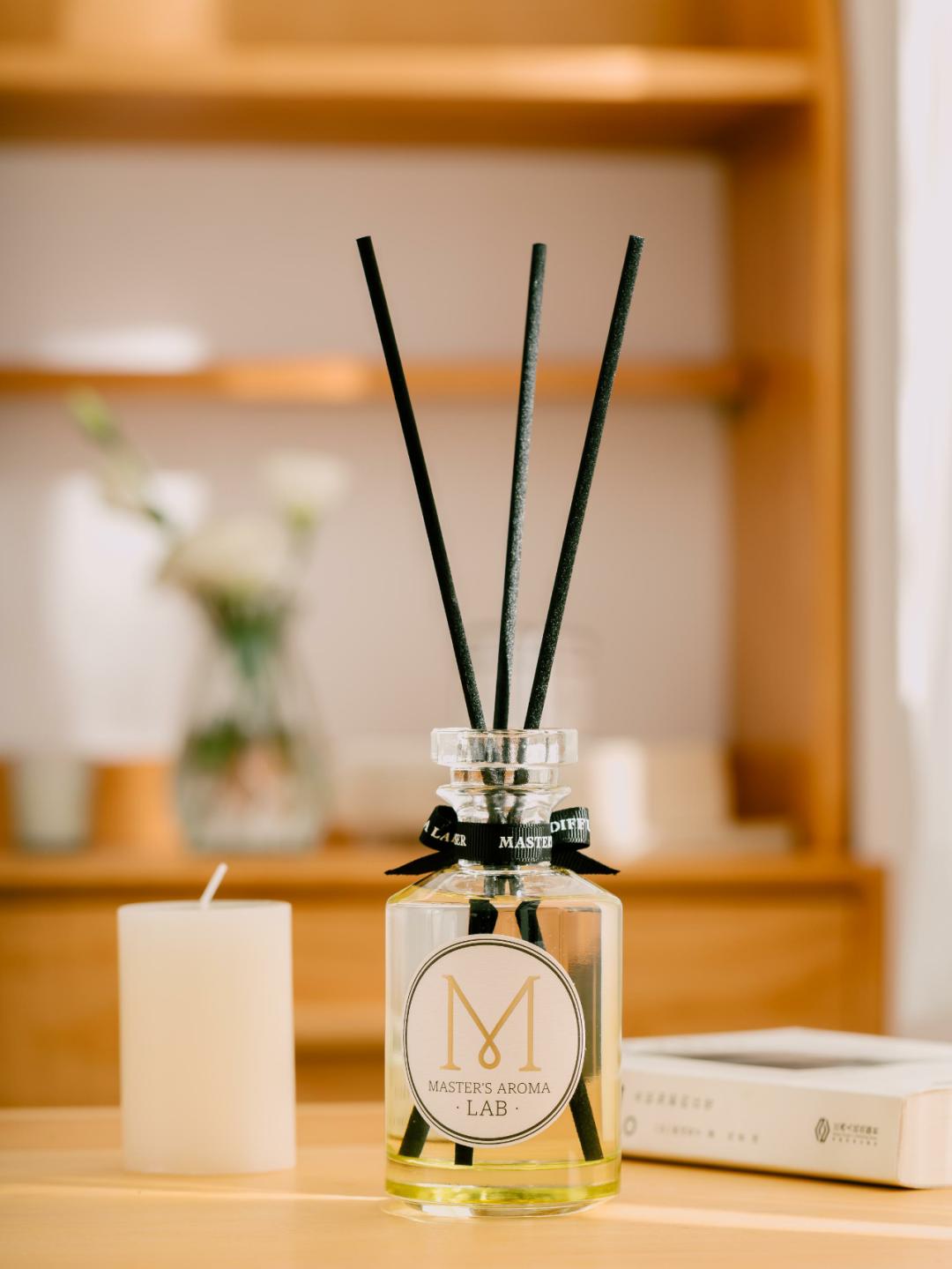 出道失败只因“不是男的”？她的同款“大师香薰”如今却全网疯抢