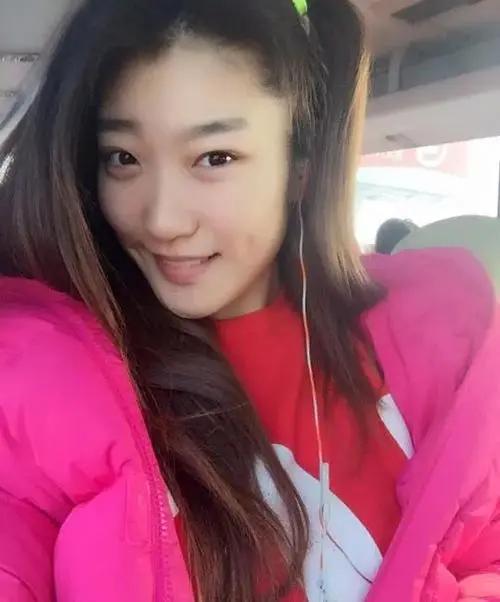 通过40张生活照，了解女篮女神李梦，现任国手、中尉、勒布朗-梦