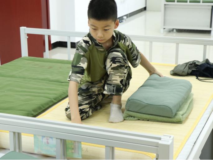 儿童军营体验营,儿童体验军营夏令营