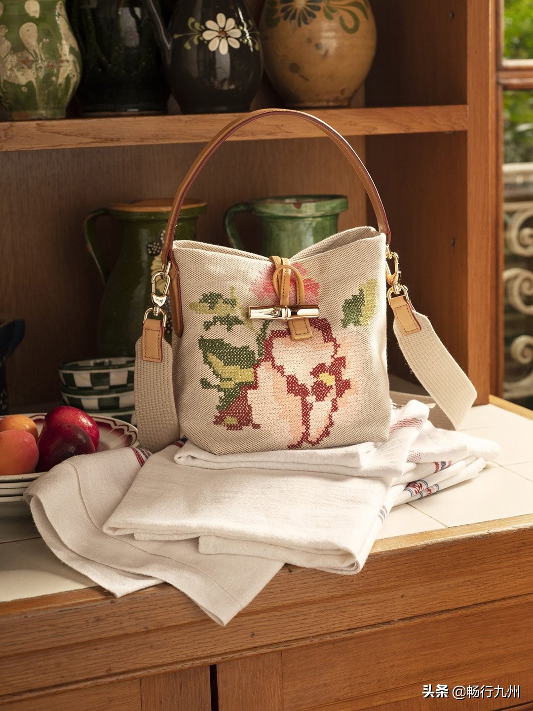 longchamproseau中号,longchamp水桶包加肩带