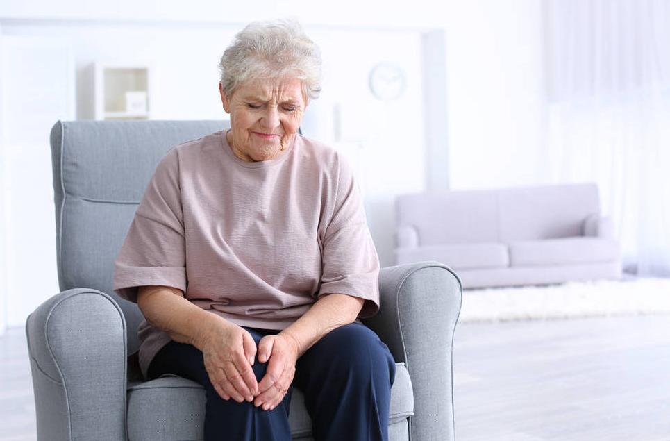 一女子睡觉半夜咳嗽发现子宫脱垂,咳嗽会引起子宫脱垂吗