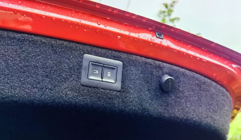 23万买比亚迪汉值得吗,售25.88万起比亚迪汉新车型上市