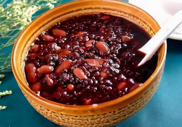 3类食物热量超高想瘦身不要碰,为什么粗粮热量高还可以减肥