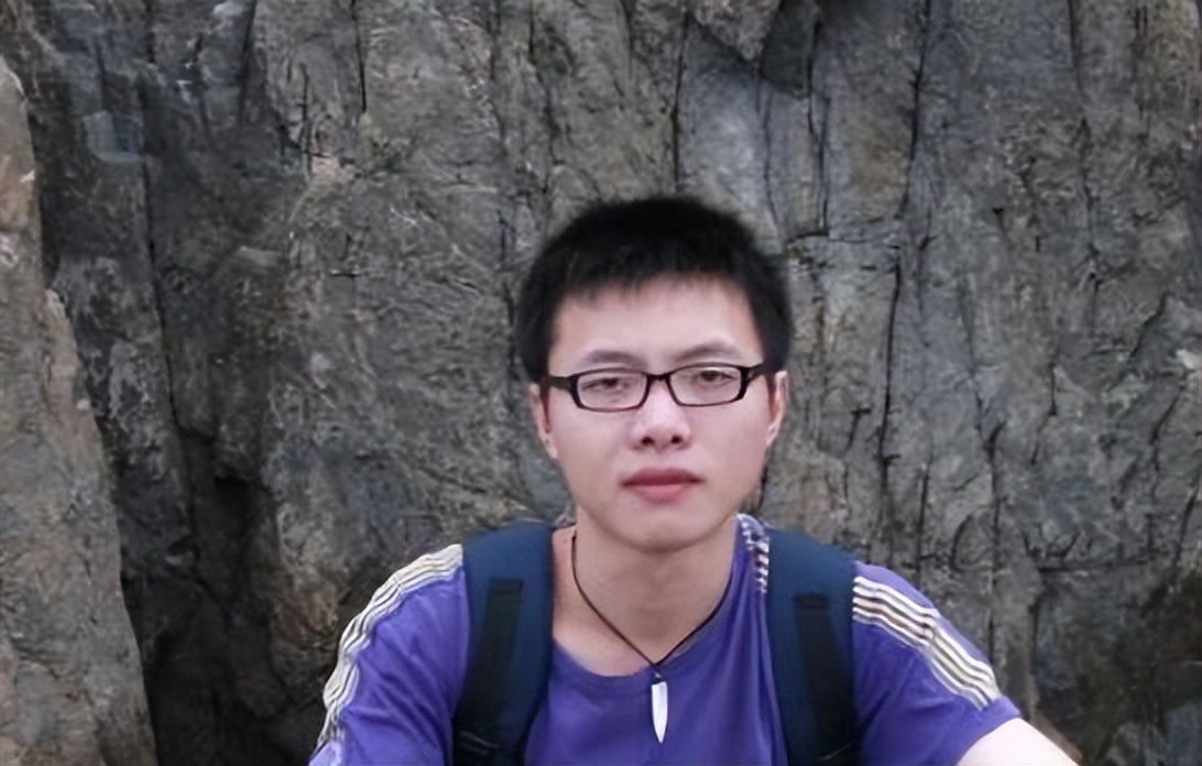 小孩子圆脸头发少剪什么发型好看,圆脸额头比较窄剪什么发型好看