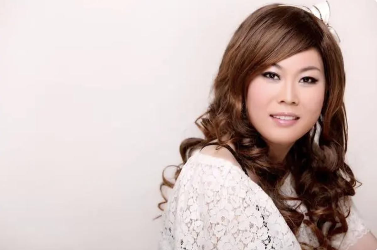 西单女孩全部视频,西单女孩纽约时代广场