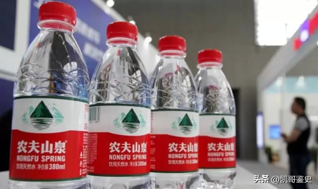 “中国首富”把矿泉水和疫苗变成“印钞机”，这操作马云都看不懂