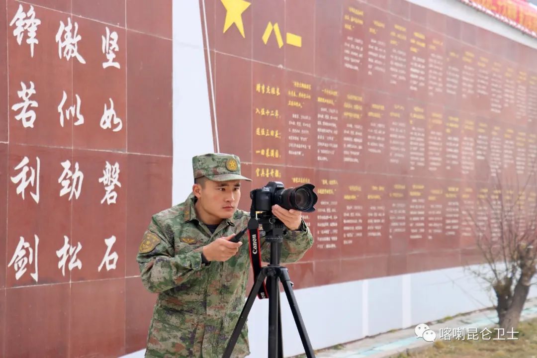 边疆兵记者,有请边防军人走上舞台