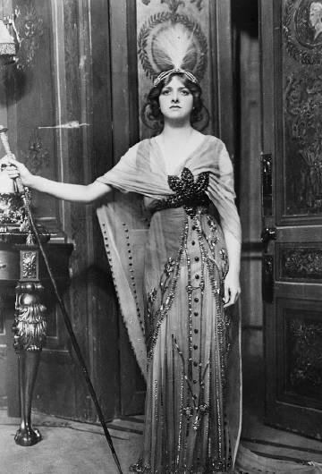 纳粹德国屠杀犹太女人,纳粹屠杀犹太妇女纪实