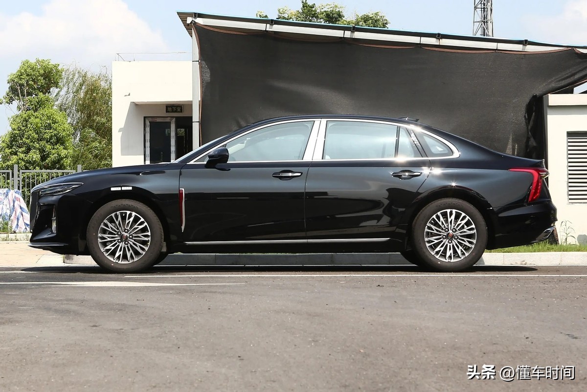 了解一下最新款的红旗h5,2.0th5红旗