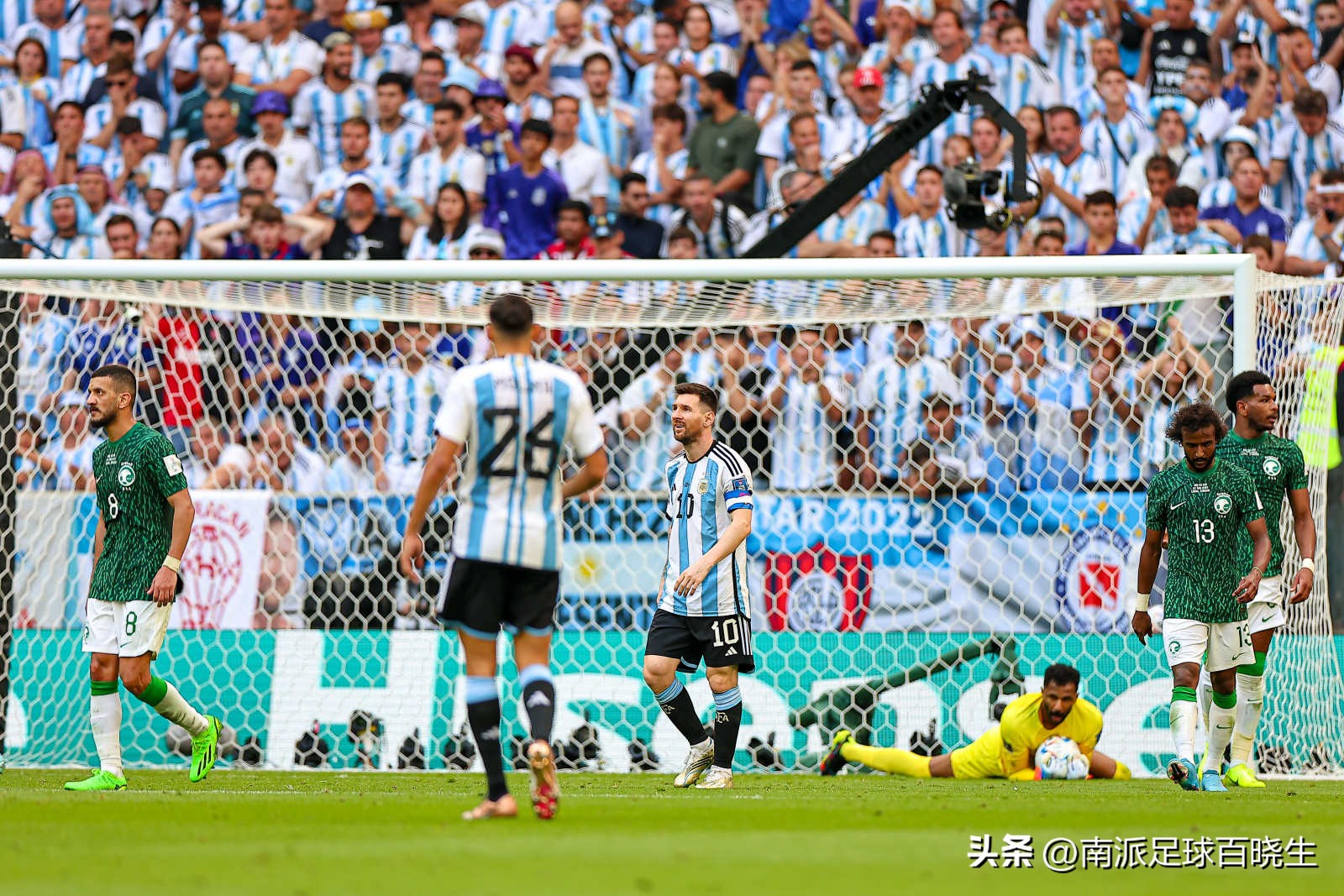 墨西哥吴镇宇扑点球梅西,墨西哥吴镇宇和梅西