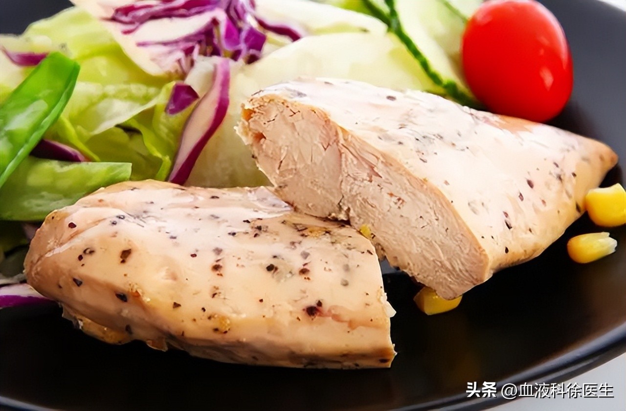 老年人不建议吃的零食,老年人不要太节约三种零食要多吃