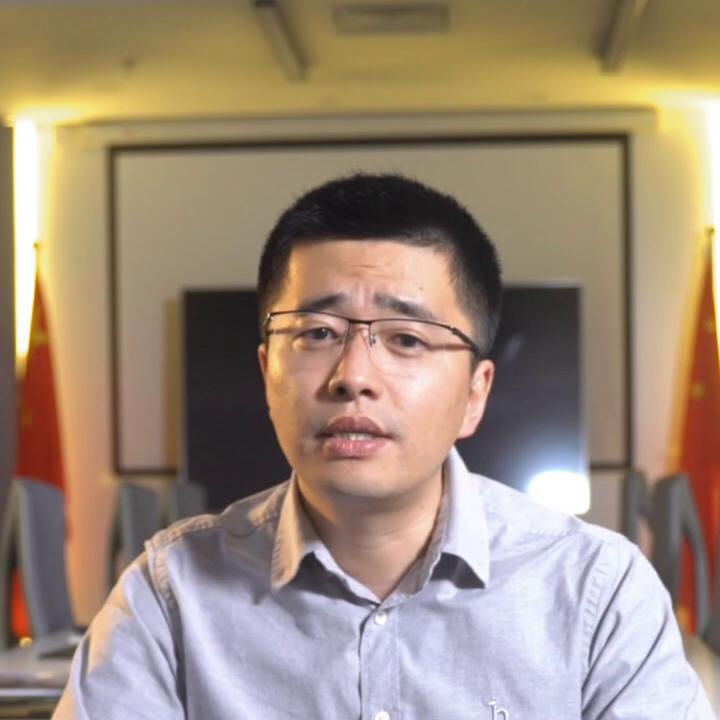 世上本没有英雄，对比多了，就有了英雄#人间清醒